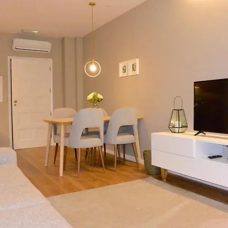 Lf Alfazema, By Flat In Appartement